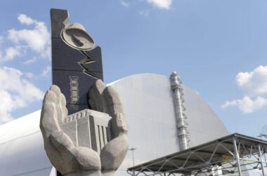 chernobyl sarcophagus chernobylstory.com
