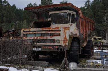 CHERNOBYL GRAVEYARD OF THE VEHICLES 2